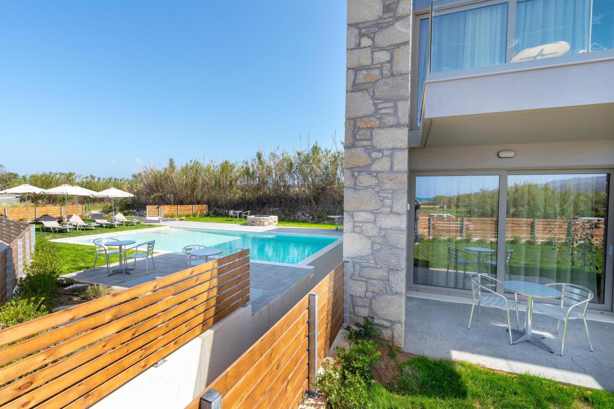 Achatis Apartments With Sea View Kolimvárion Luaran gambar