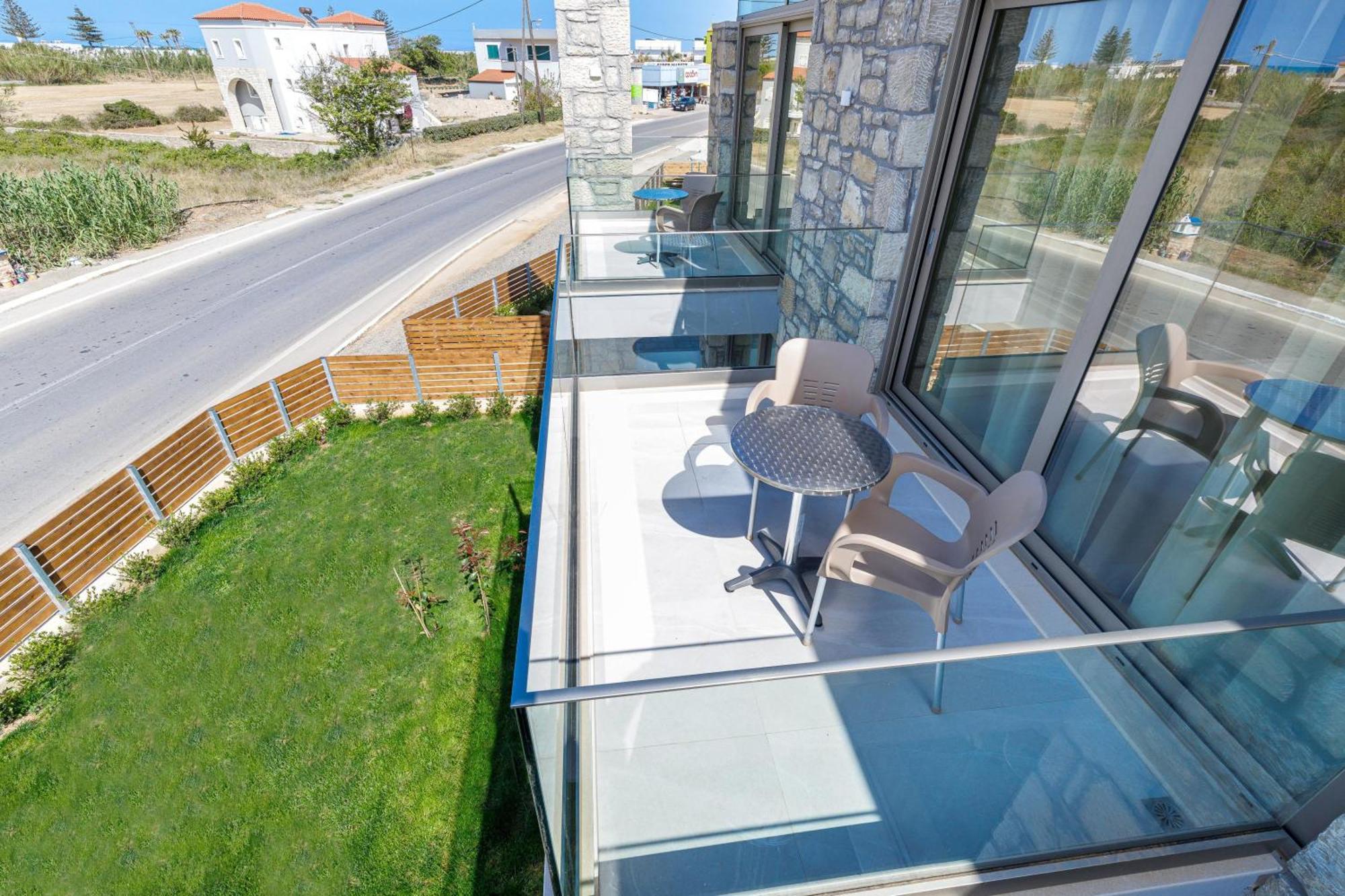 Achatis Apartments With Sea View Kolimvárion Luaran gambar